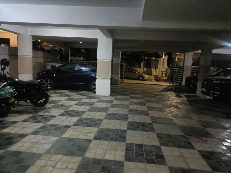  Parking, ten-madhapur 3 Bedroom 2000 Sq.Ft. Apartment In Madhapur Hyderabad 10513038