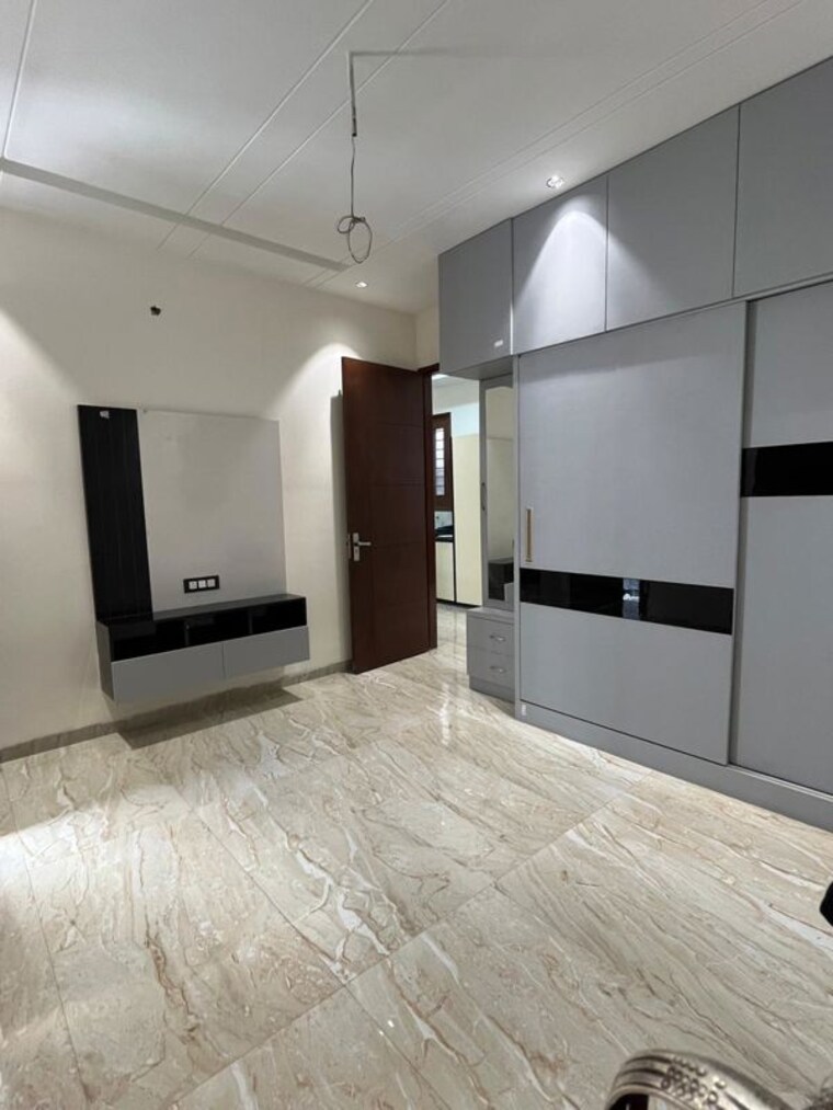 Room, sector 125 3 Bedroom 103 Sq.Yd. Independent House In Sector 125 Kharar 10513041