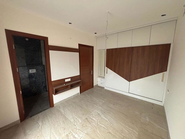 Room, sector 125 3 Bedroom 103 Sq.Yd. Independent House In Sector 125 Kharar 10513041