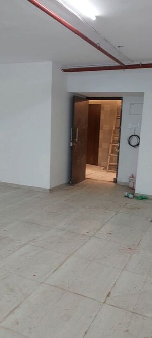 Room in  Office Space at Tulsi Chambers, Chembur – for Rent