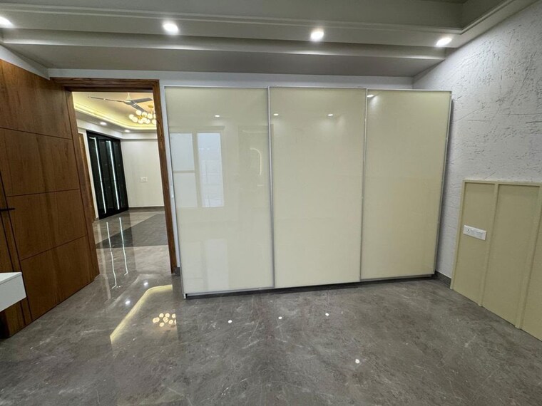 Room, dwarka 4 Bedroom 3000 Sq.Ft. Builder Floor In Dwarka Delhi 10513048