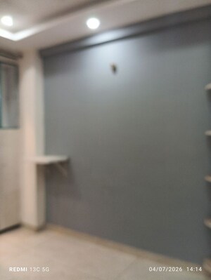 Room in 2 BHK Builder Floor at Sector 42 – for Rent