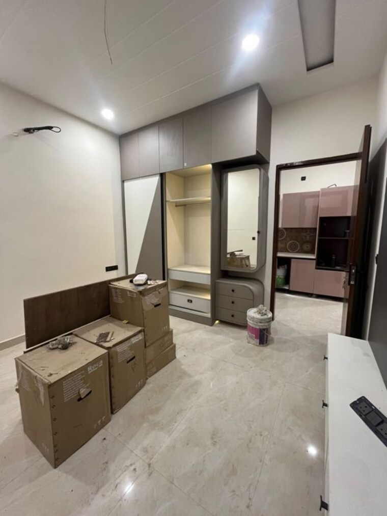 Room, kharar mohali road 3 Bedroom 111 Sq.Yd. Villa In Kharar Mohali Road Kharar 10513070