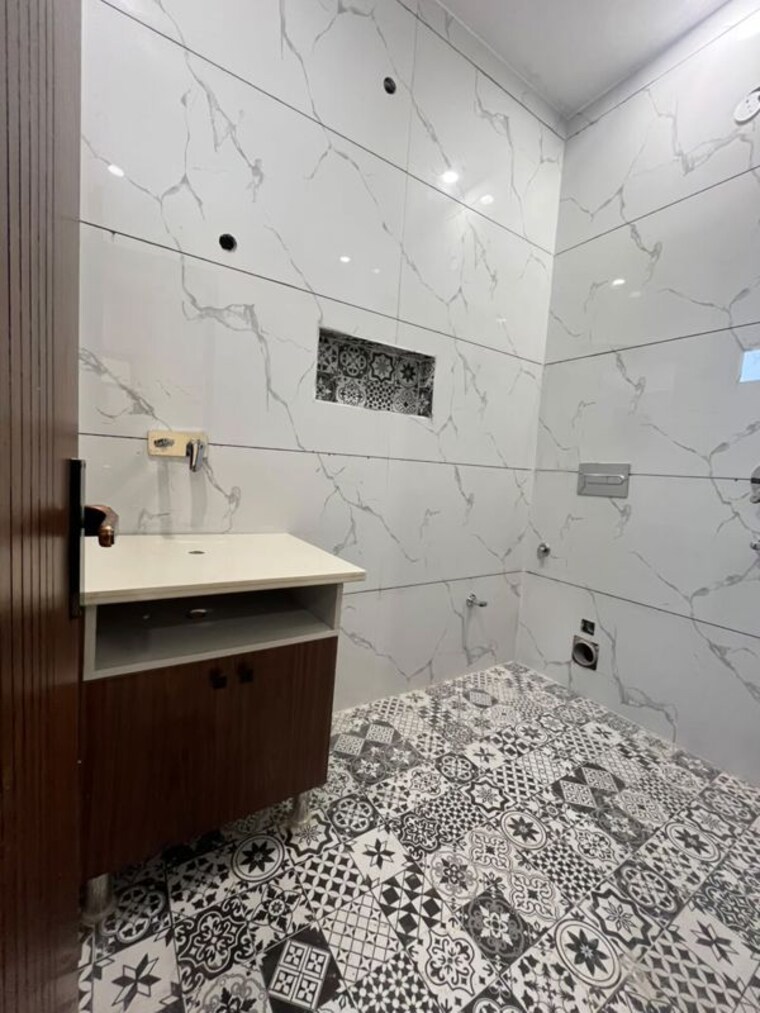 Bathroom, kharar mohali road 3 Bedroom 111 Sq.Yd. Villa In Kharar Mohali Road Kharar 10513070