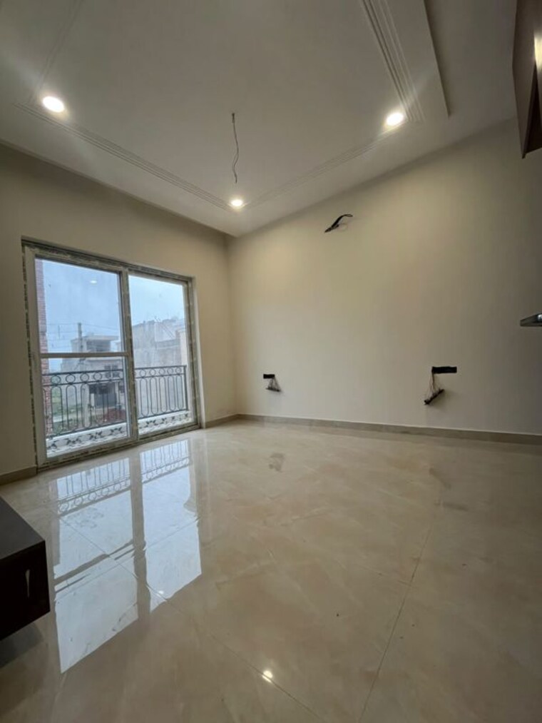 Room, kharar mohali road 3 Bedroom 111 Sq.Yd. Villa In Kharar Mohali Road Kharar 10513070