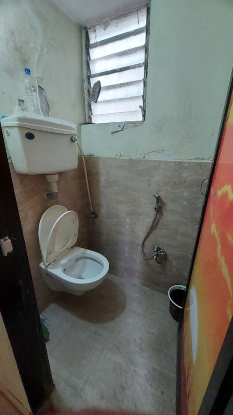 Bathroom, vijay-park 1 Bedroom 450 Sq.Ft. Apartment In Kasarvadavali Thane 10513101