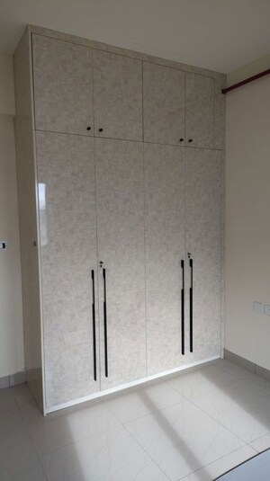 Room in 1 BHK Apartment at TVS Emerald Jardin, Singasandra – for Rent