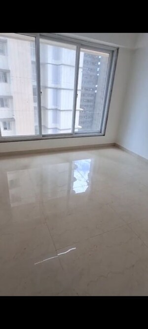 Room in 1 BHK Apartment at Ruparel Elara, Kandivali West – for Rent