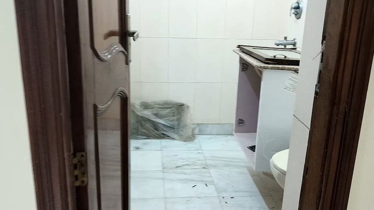 Bathroom, dwarka 3 Bedroom 1780 Sq.Ft. Apartment In Dwarka Delhi 10513096