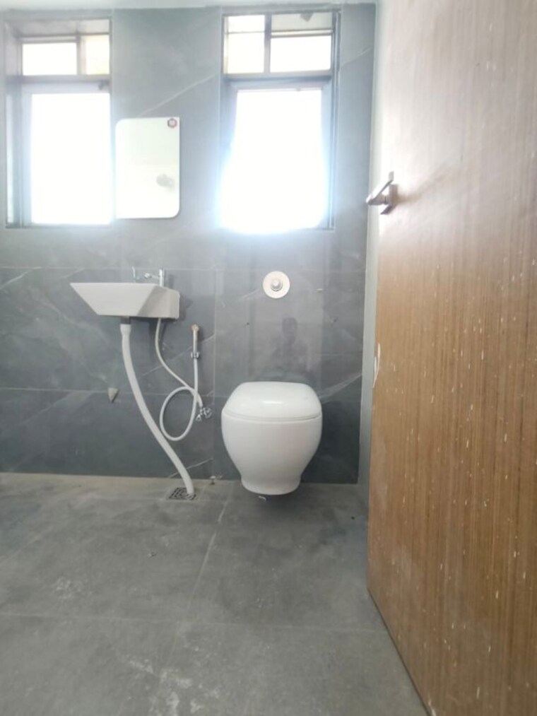 Bathroom, ram-pushpanjali-residency 3 Bedroom 920 Sq.Ft. Apartment In Owale Thane 10513143