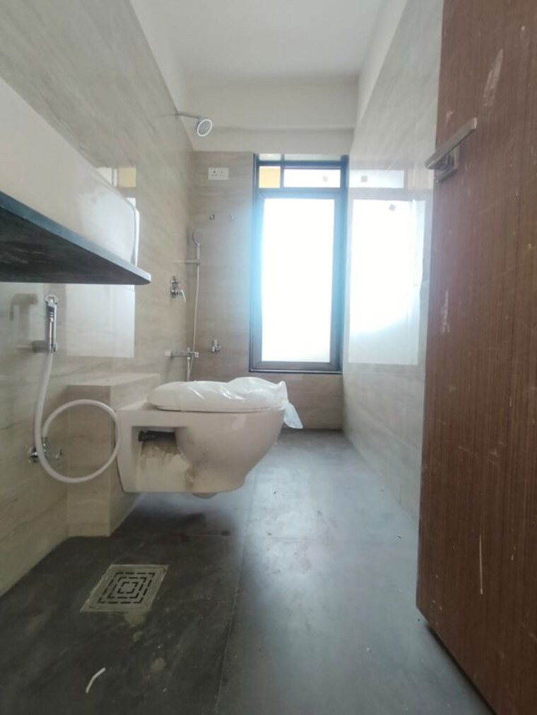 Bathroom, ram-pushpanjali-residency 3 Bedroom 920 Sq.Ft. Apartment In Owale Thane 10513143