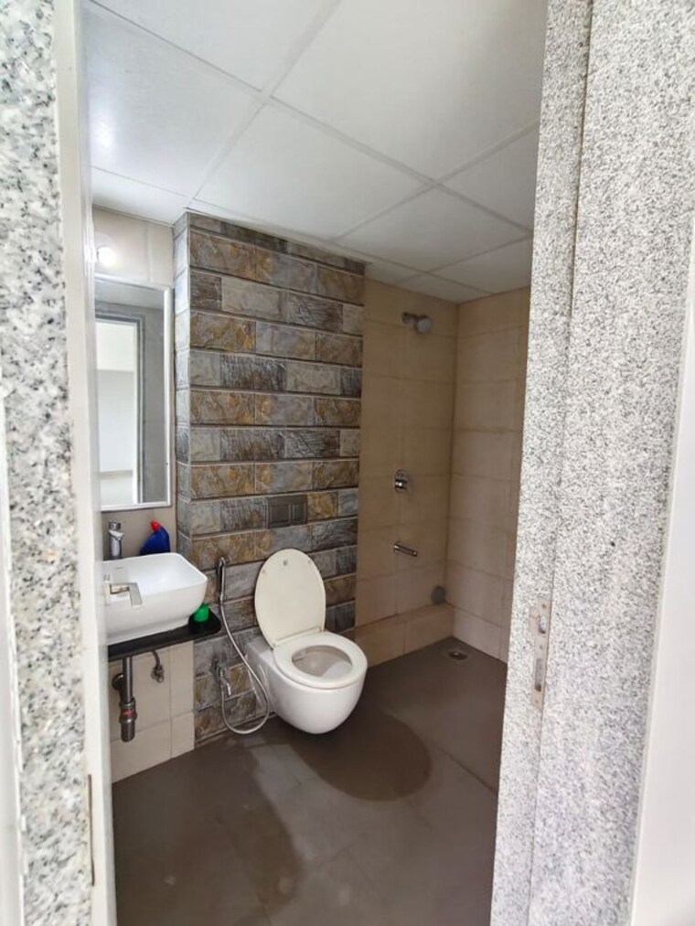 Bathroom, brahma-f-residences 3 Bedroom 1450 Sq.Ft. Apartment In Kalyani Nagar Pune 10513181