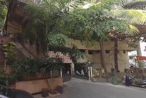  Apartment For Sale in Goregaon East