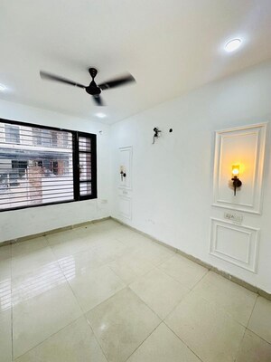 Room in 4 BHK Independent House at MS Enclave Zirakpur, Dhakoli – for Sale