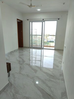 Room in 3 BHK Apartment at Concorde Auriga, Kr Puram – for Rent