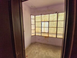 Room in  Apartment at Rajendra Nagar Sector 5 – for Sale