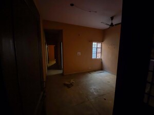 Room in  Apartment at Rajendra Nagar Sector 5 – for Sale