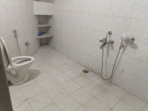 Bathroom in 6 BHK Independent House at Hill View Banjara Hills, Banjara Hills – for Rent