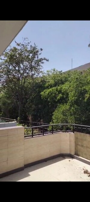 Swimming Pool in 3 BHK Builder Floor at Palam Vihar Residents Association, Palam Vihar – for Sale
