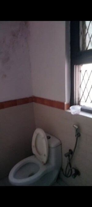 Bathroom in 3 BHK Builder Floor at Palam Vihar Residents Association, Palam Vihar – for Sale