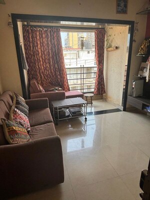 1 BHK Apartment For Rent in Grant Road