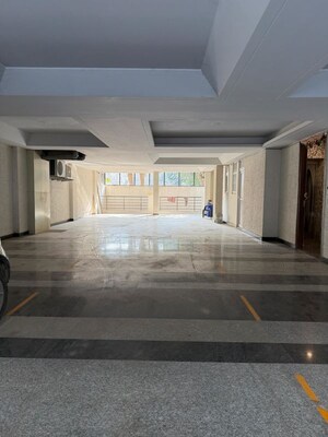 Building Lobby in 3 BHK Builder Floor at Sector 23 – for Rent