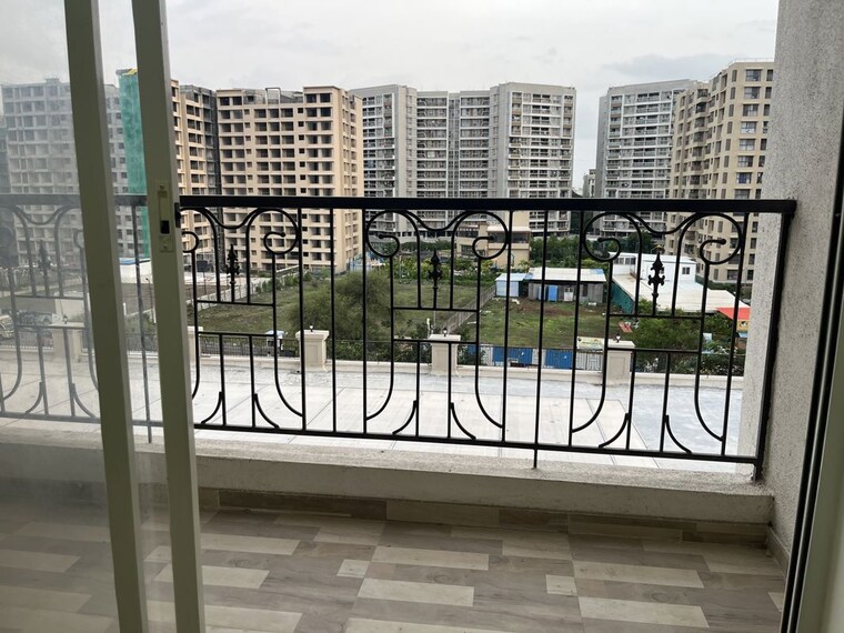Balcony, nyati-era 1 Bedroom 470 Sq.Ft. Apartment In Dhanori Pune 10513291