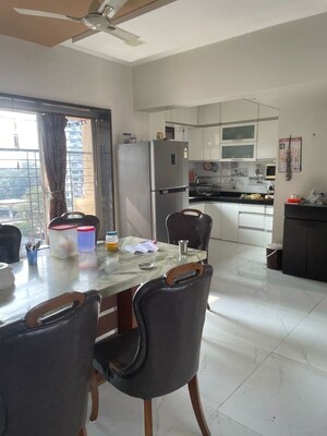 Team Area in 1 BHK Apartment at Wassiamull Building, Shapur Baug – for Rent