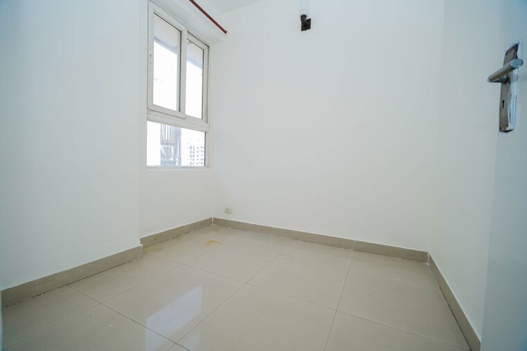 Room, gaur-city-2-14th-avenue 3 Bedroom 1300 Sq.Ft. Apartment In Sector 16c Greater Noida Greater Noida 10513389
