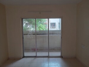 Room in 2 BHK Apartment at Kondhwa – for Sale