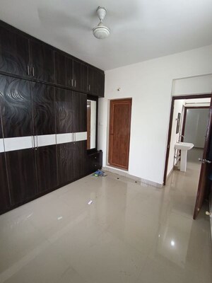 Room in 2 BHK Apartment at Jai Park Square, Kodigehalli – for Rent