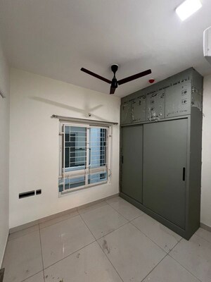 Room in 3 BHK Apartment at Sumadhura The Olympus, Nanakramguda – for Rent
