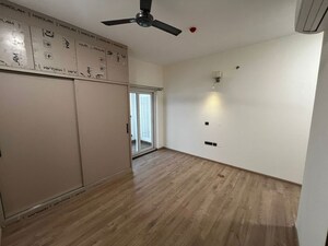 Room in 3 BHK Apartment at Sumadhura The Olympus, Nanakramguda – for Rent