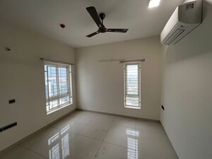 Room in 3 BHK Apartment at Sumadhura The Olympus, Nanakramguda – for Rent