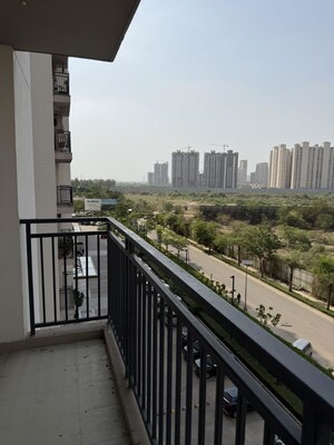 3 BHK Apartment For Rent in Eldeco Live By The Greens, Sector 150