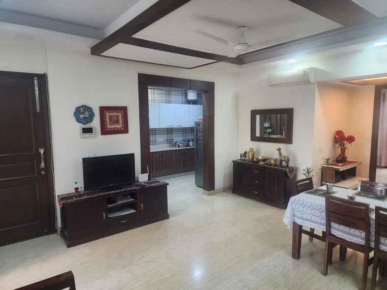 Living Room, suncity 3 Bedroom 250 Sq.Yd. Builder Floor In Suncity Gurgaon 10513466