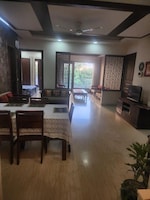 3 BHK 250 Sq.Yd. Builder Floor in Suncity