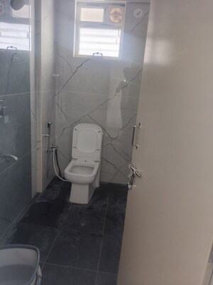 Bathroom in 1 BHK Apartment at Sri Sai Residency Kadubeesanahalli, Kadubeesanahalli – for Rent