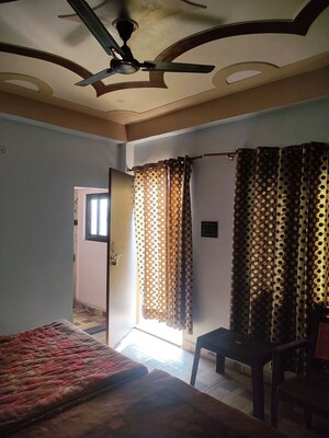 Bedroom in 1 RK Independent House at Gomti Nagar – for Rent