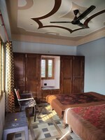 1 Rk  300 Sq.Ft. Independent House in Gomti Nagar