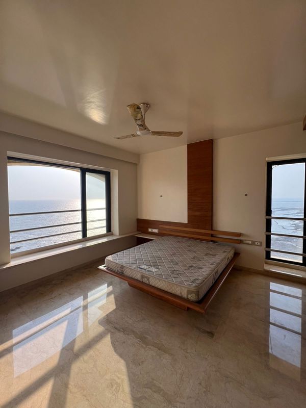 5 BHK + Prayer Room,Servant Room,Study Room 4000 Sq.Ft. Apartment in Bandstand Apartment