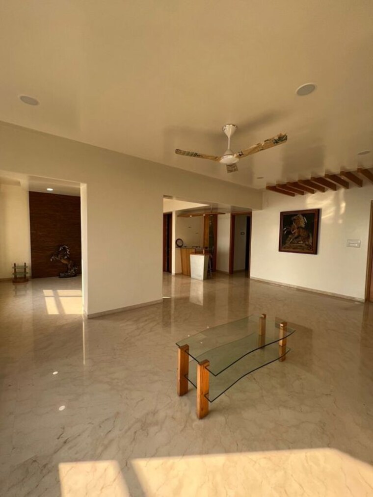Room, bandstand-apartment 5 Bedroom 4000 Sq.Ft. Apartment In Bandra West Mumbai 10513514