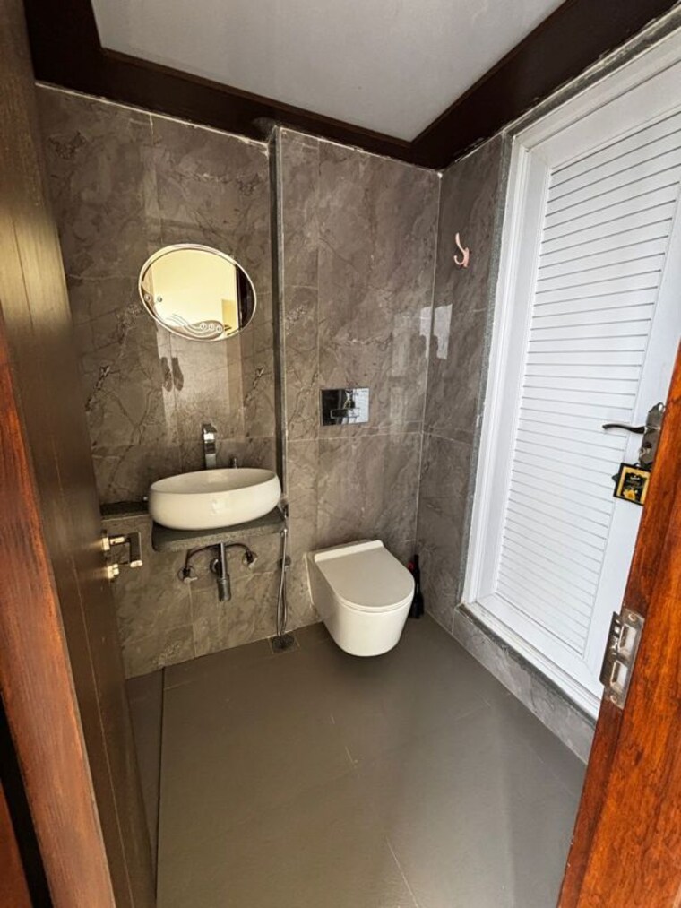 Bathroom, ruparel-ariana 3 Bedroom 1200 Sq.Ft. Apartment In Parel Mumbai 10513584
