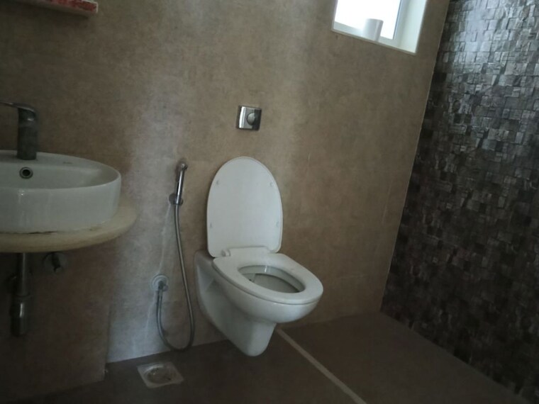 Bathroom, vtp-solitaire 2 Bedroom 850 Sq.Ft. Apartment In Baner Pune 10513588