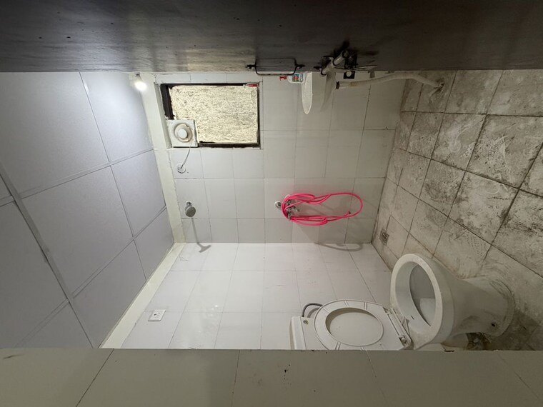 Bathroom, amolik-sankalp 3 Bedroom 990 Sq.Ft. Apartment In Sector 85 Faridabad 10513593