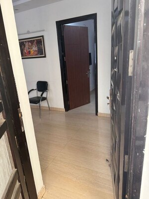 Building Lobby in 3 BHK Builder Floor at Sector 46 – for Rent