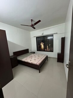 2 BHK Apartment For Rent in Kumar Padmalaya