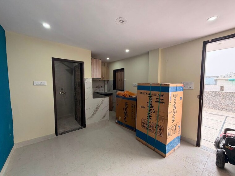 Room, dwarka 3 Bedroom 1800 Sq.Ft. Apartment In Dwarka Delhi 10513623