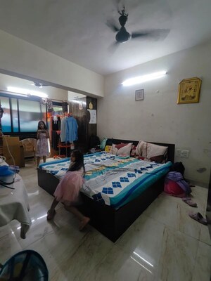 Bedroom in 2 BHK Apartment at Malad Apartment, Malad West – for Rent