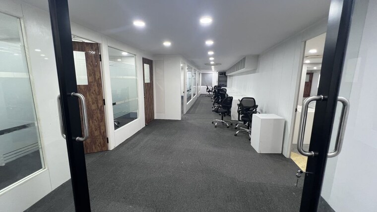  Parking, jubilee hills Commercial Office Space 7000 Sq.Ft. In Jubilee Hills Hyderabad 10513730